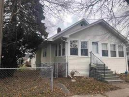 1003 Elm St