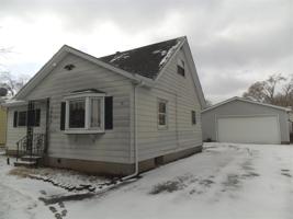 1009 Sterling St
