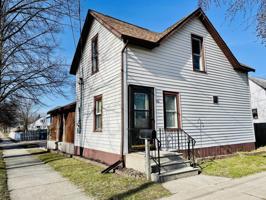 1101 E Smith