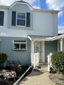 915 E Harbor View