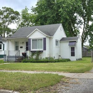 706 Oak