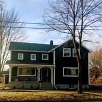 700 Pine St