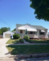 906 N Dewitt