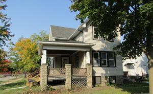 1001 N VanBuren St
