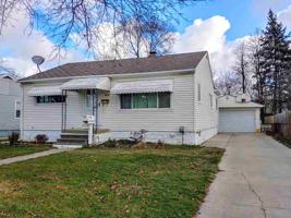 809 Maple St.