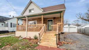 1107 E Smith