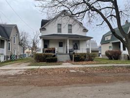 1017 N Birney
