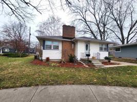 9 Oakland Ct