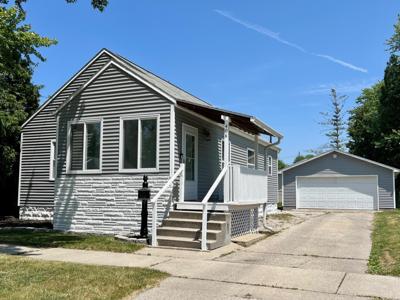 406 Bradley St.