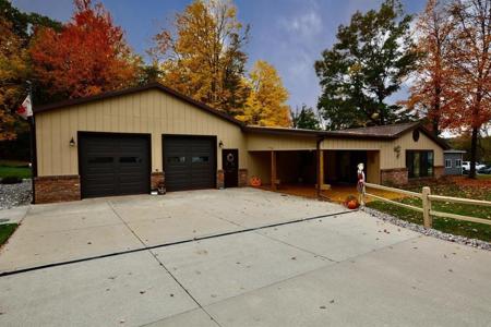 461 W Taylor