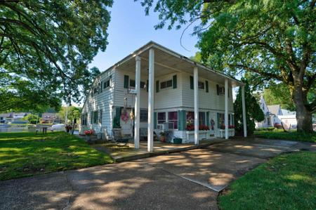 35 River Trail
