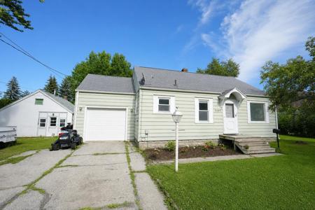 1105 Langstaff