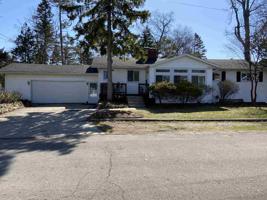 24 Bay Shore Dr