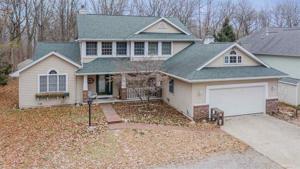 1061 Shady Shores