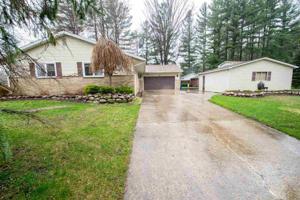 496 Oakley St.