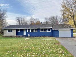 10 Glendale Dr.