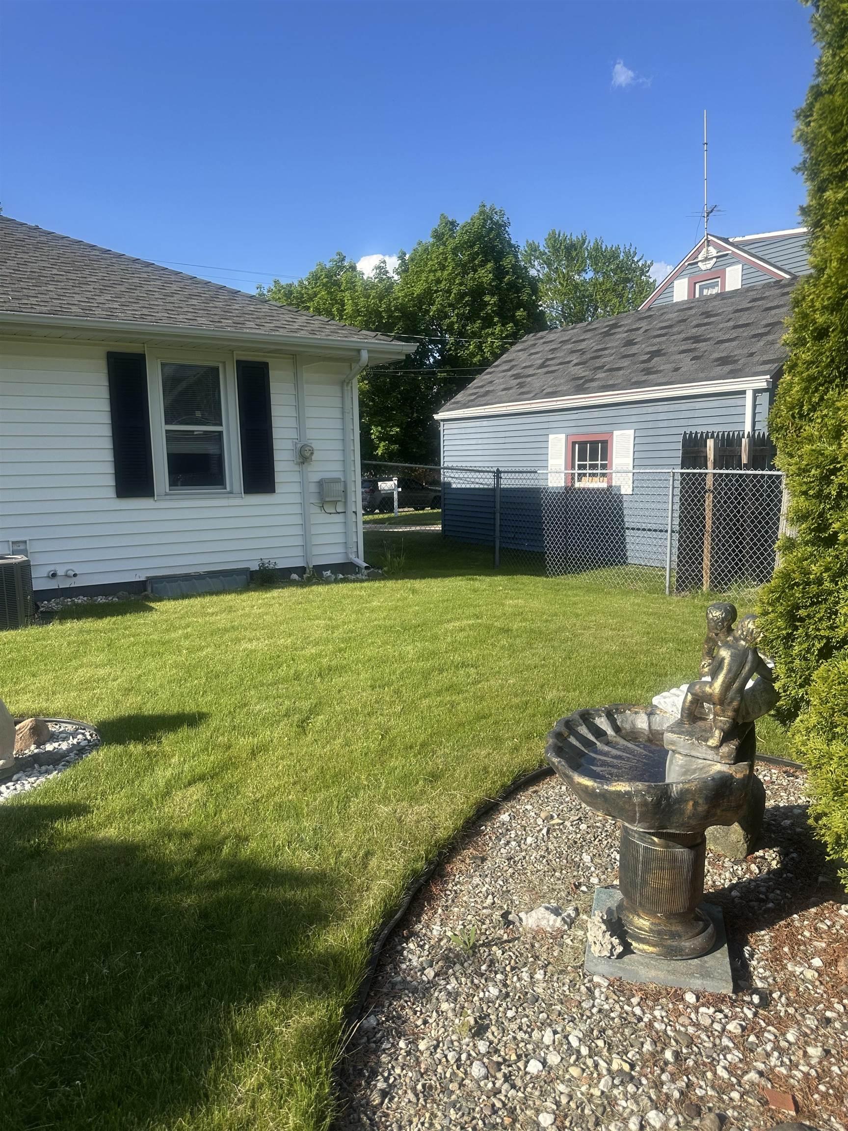 Image 2: Back yard