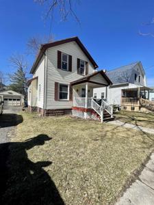 1011 N Lincoln