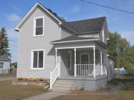 309 Smith St E