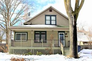 309 N Dewitt