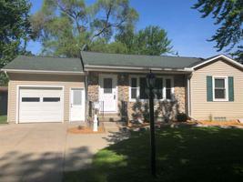 6 Oakland Ct