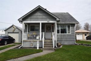 916 N Dewitt