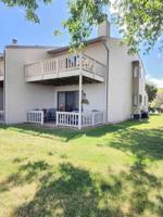 53 Harbour View Pointe