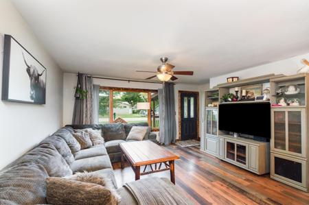 1037 W Marsh