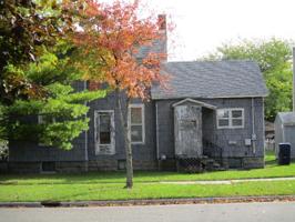 1122 Linn St. N