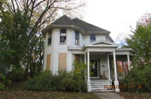 319 Van Buren St N