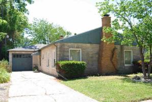 2712 N VanBuren