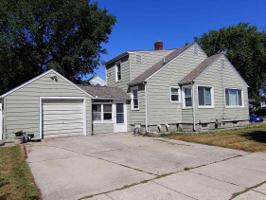 406 E White