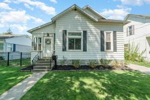 203 N Chilson
