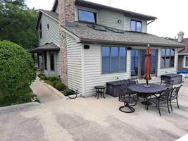 304 Killarney Beach Rd