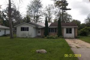 135 Manor Dr