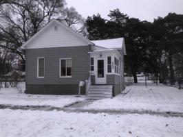 1208 N walnut