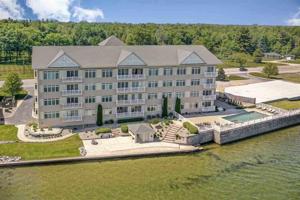 576 N Huron 303