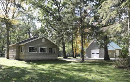 3176 E BEAVER