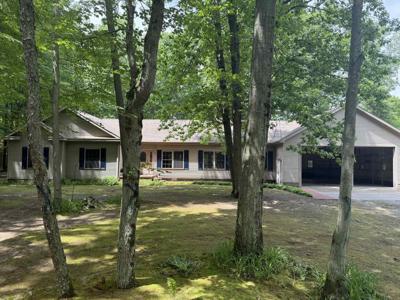 876 N Sanford