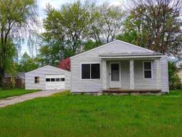 1215 N Wenona