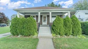718 N Henry