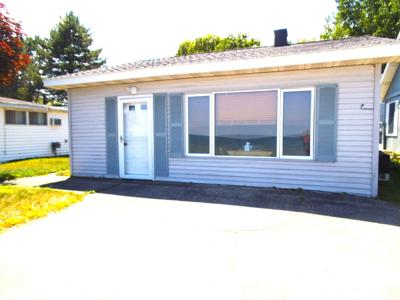 1099 Brissette Beach