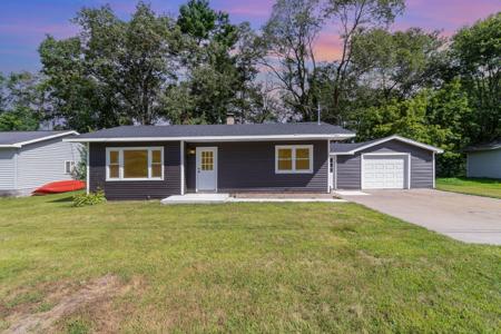 818 Ausable