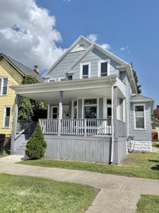 404 N LINN