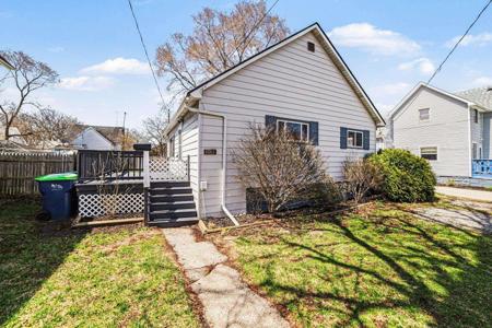 1003 N Linn