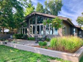 332 Killarney Beach Rd