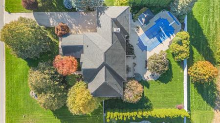 1545 Wedgewood