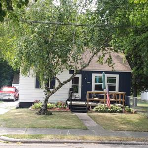 2118 1st