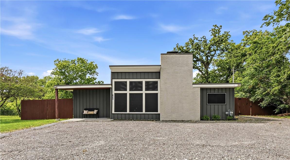 Image 1: Welcome to 402 Williamson in Bryan