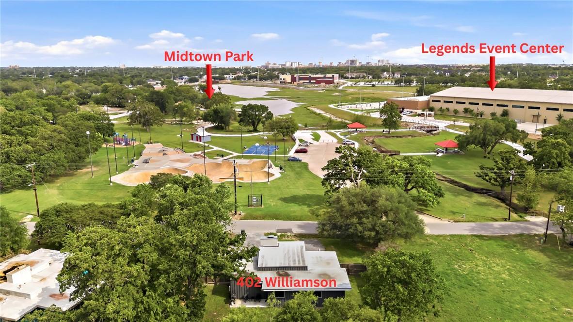 Image 3: Located just across from Midtown Park and walking